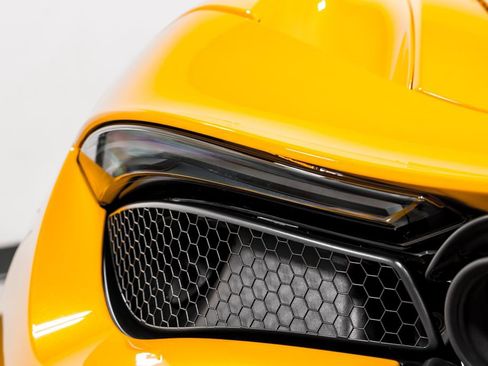 Used 2022 McLaren 720S Spider image 52