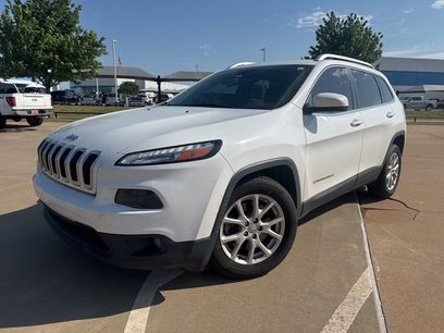 Used 2017 Jeep Cherokee Latitude w/ Safety/Convenience Group