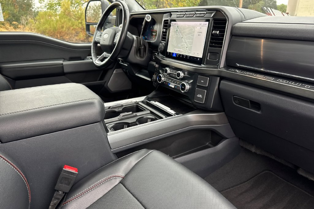 Used 2023 Ford F250 Lariat w/ Lariat Ultimate Package AWD/4WD image 17