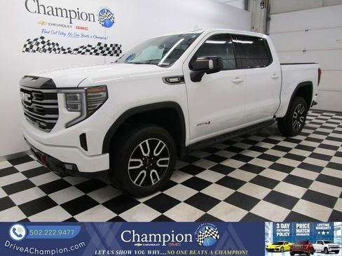 Used 2025 GMC Sierra 1500 AT4 w/ AT4 Premium Package AWD/4WD image 14