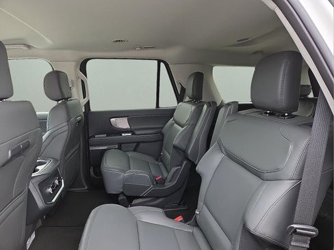 New 2026 Ford Expedition Active RWD image 10