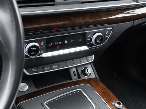 Used 2018 Audi Q5 2.0T Premium image 14