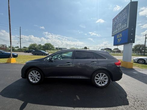 Used 2011 Toyota Venza w/ Comfort Pkg image 6