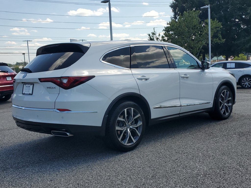 Certified 2024 Acura MDX w/ Technology Package FWD image 5