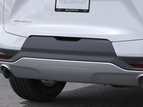 Used 2025 Chevrolet Blazer LT FWD image 15