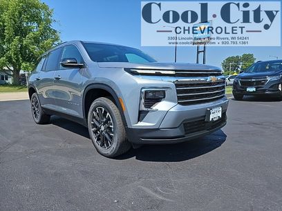 New 2026 Chevrolet Traverse LT w/ Sun and Wheel Package