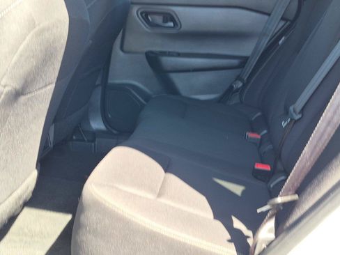 Used 2024 Nissan Rogue S AWD/4WD image 16