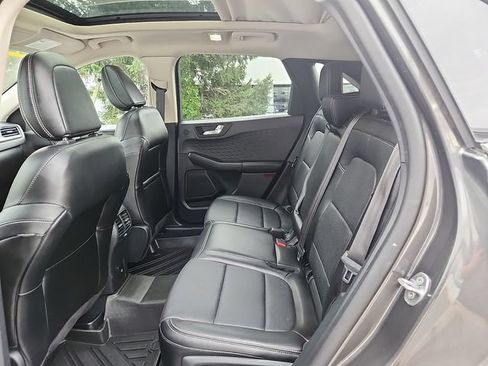 Used 2020 Ford Escape Titanium w/ Titanium Premium Package 2.0 AWD/4WD image 10