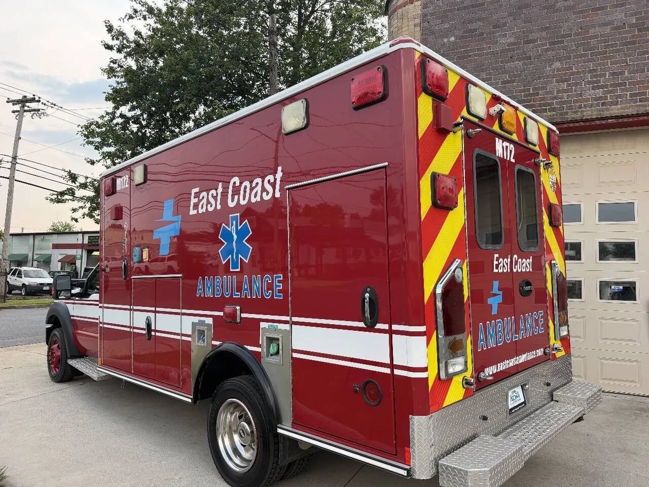 Used 2012 Ford F450 XLT w/ Ambulance Preparation Pkg RWD image 11