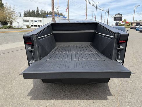 Used 2024 Tesla Cybertruck Cyberbeast AWD/4WD image 8