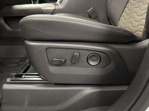 New 2026 Chevrolet Silverado 1500 ZR2 image 25