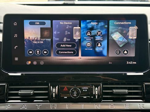 New 2026 Nissan Pathfinder Platinum image 15