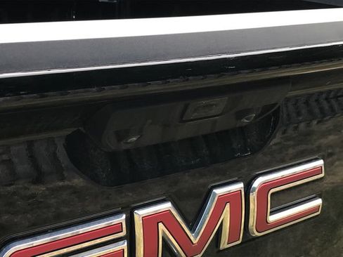 Used 2024 GMC Sierra 1500 Elevation AWD/4WD image 8