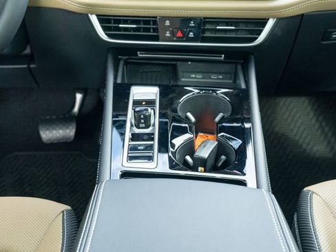 New 2026 Volkswagen Atlas Cross Sport SE image 32