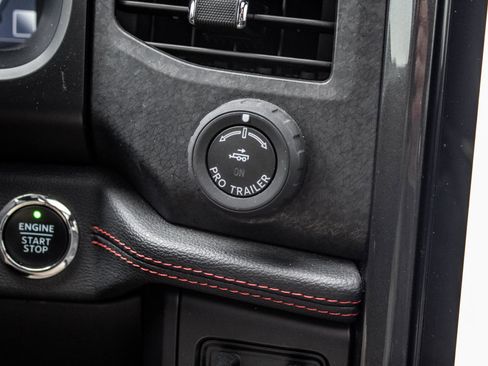 Used 2022 Ford Expedition Max Limited image 36