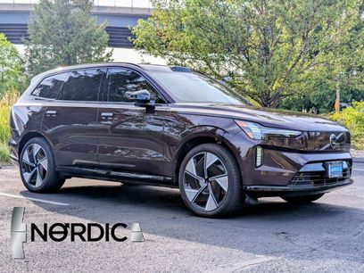 Used 2025 Volvo EX90 Ultra