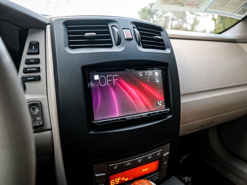 Used 2005 Cadillac XLR image 23