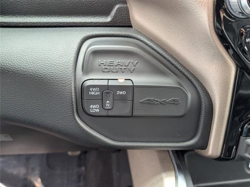 Used 2024 RAM 2500 Laramie w/ Chrome Bumper Package AWD/4WD image 26