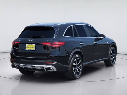 Used 2025 Mercedes-Benz GLC 350e 4MATIC image 6