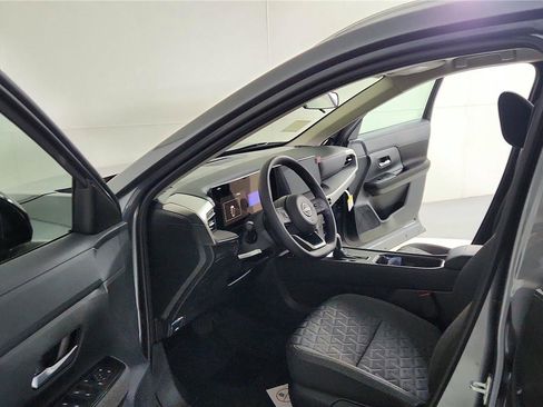 New 2026 Nissan Kicks SV w/ Charging Package image 15