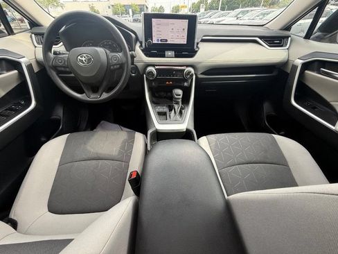 Used 2025 Toyota RAV4 XLE w/ Convenience Package FWD image 13