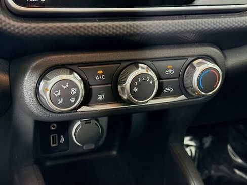 Used 2023 Nissan Kicks S image 15