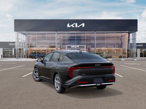 Used 2025 Kia K4 FWD image 4