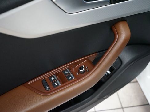 Used 2017 Audi A4 2.0T Premium image 24