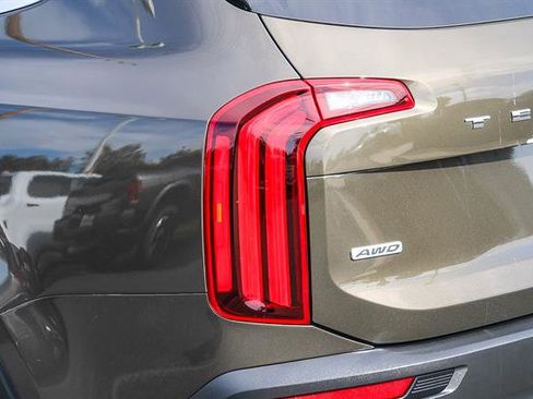 Used 2021 Kia Telluride SX image 11