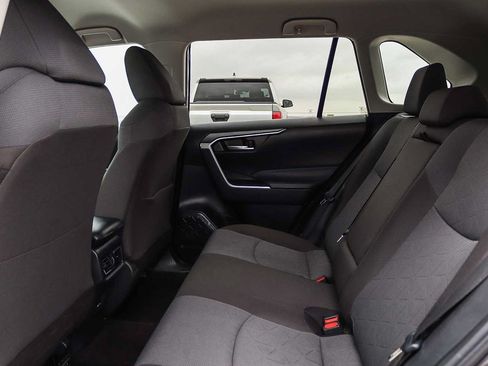 Used 2025 Toyota RAV4 XLE AWD/4WD image 18