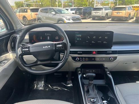 Used 2026 Kia Sorento S AWD/4WD image 5