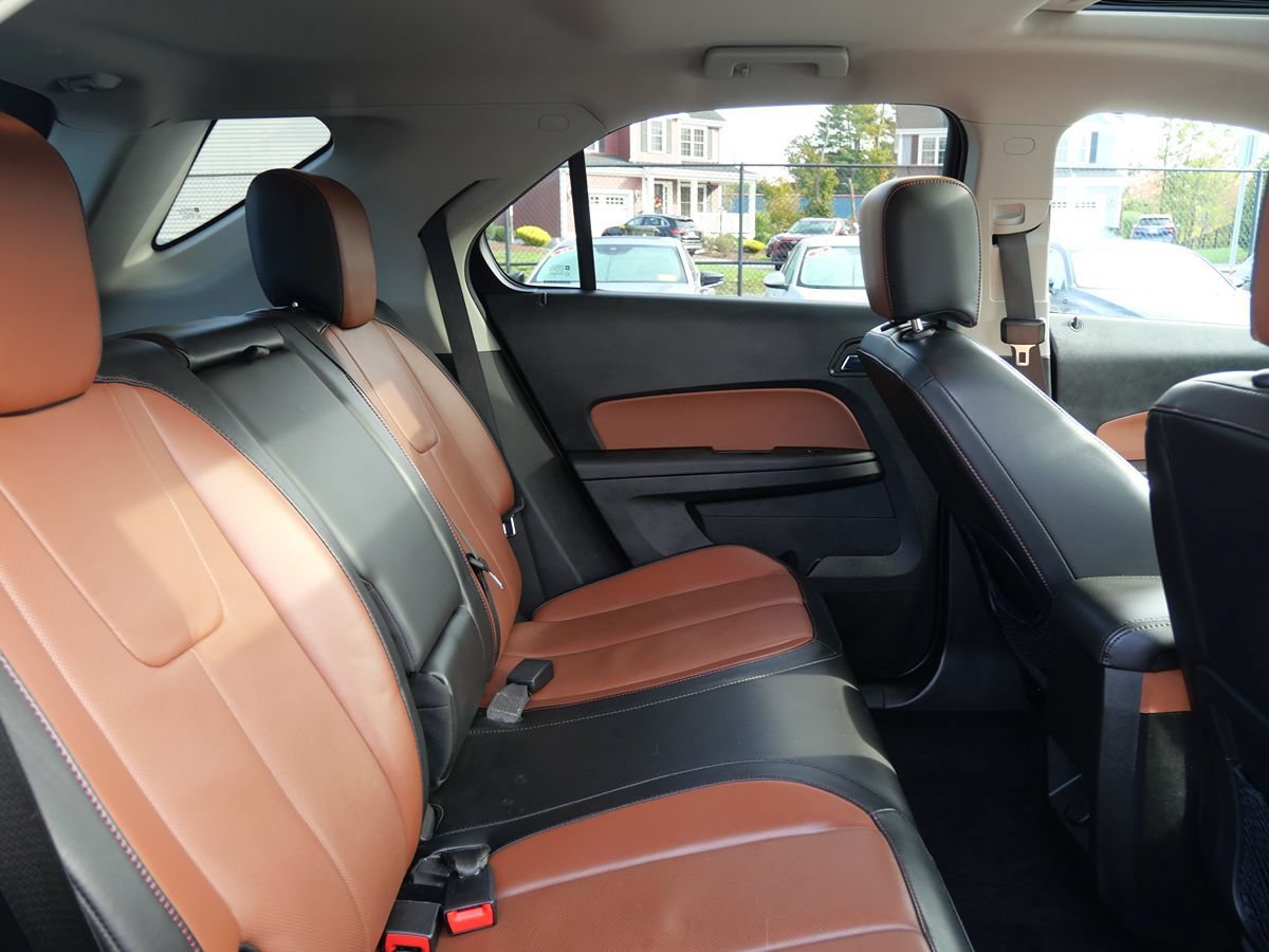 Used 2016 Chevrolet Equinox LTZ w/ Enhanced Convenience Package AWD/4WD image 28