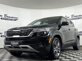 Used 2021 Kia Seltos LX video 2