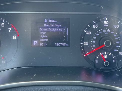 Used 2020 Kia Soul EX FWD image 16