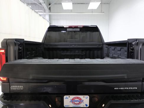 Used 2022 GMC Sierra 1500 Denali AWD/4WD image 22