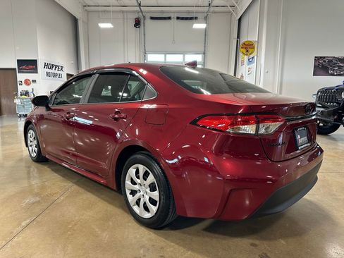 Used 2025 Toyota Corolla LE image 6