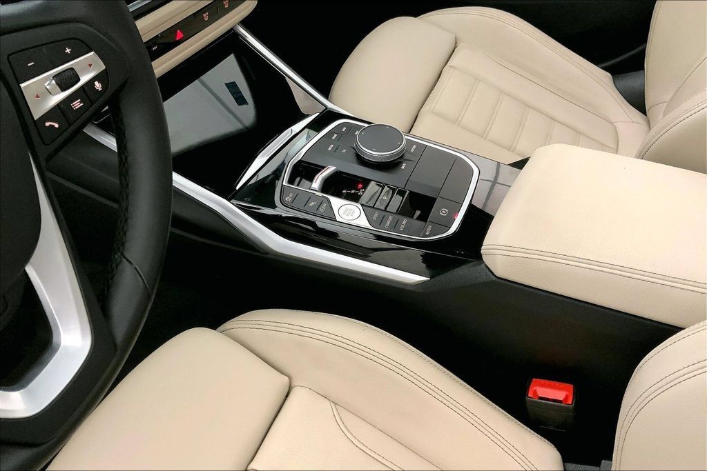 Certified 2023 BMW 330i xDrive Sedan w/ Premium Package AWD/4WD image 22