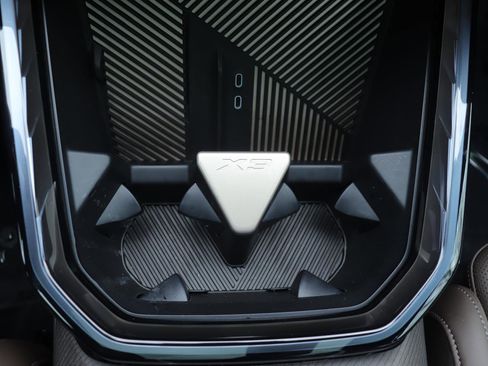 Used 2025 BMW X3 xDrive30i w/ Premium Package image 36