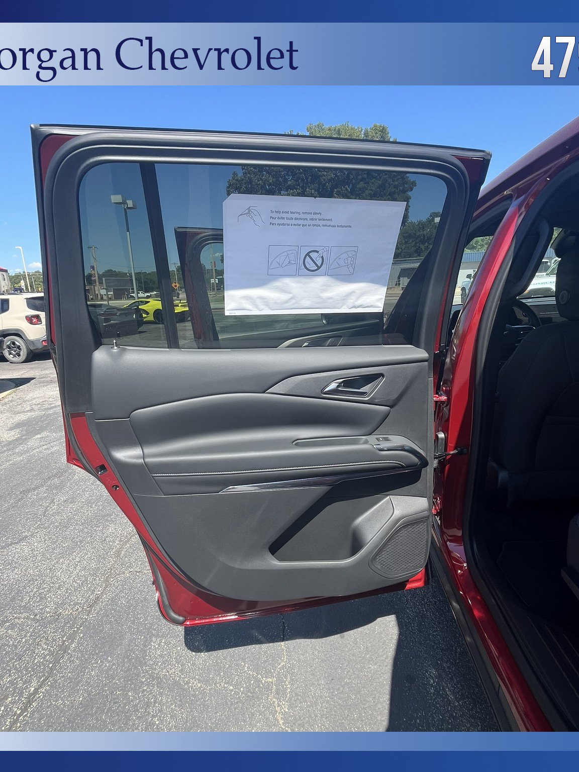New 2027 Chevrolet Traverse LT w/ Sun and Wheel Package FWD image 17
