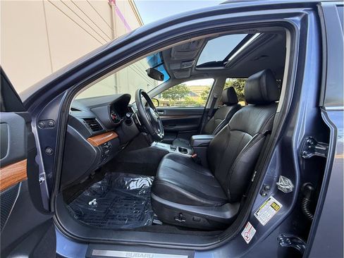 Used 2014 Subaru Outback 2.5i Limited w/ Moonroof Package AWD/4WD image 11