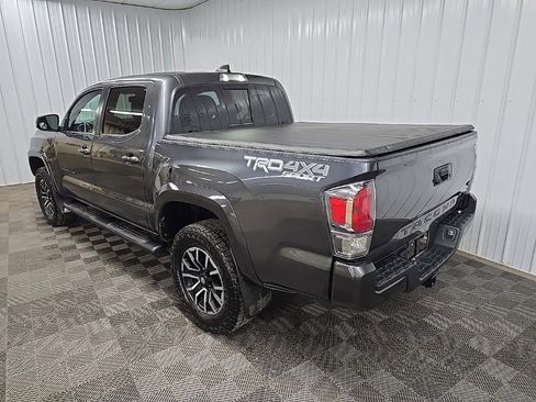 Used 2023 Toyota Tacoma TRD Sport image 9
