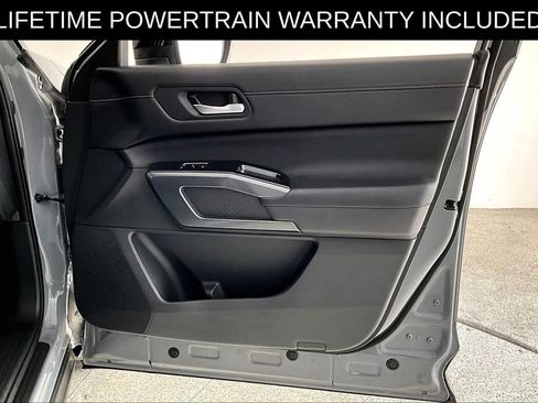 Used 2024 Nissan Pathfinder SL w/ SL Premium Package FWD image 24