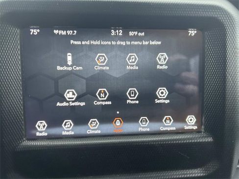 Used 2018 Jeep Wrangler Unlimited Sahara image 27