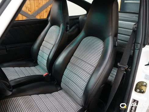 Used 1987 Porsche 911 Carrera RWD image 21