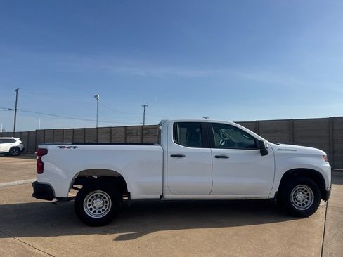 Used 2020 Chevrolet Silverado 1500 W/T w/ Trailering Package AWD/4WD image 23