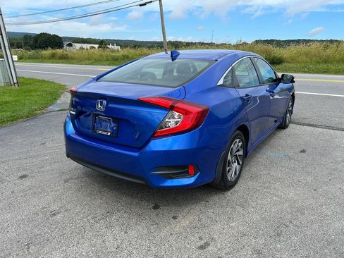 Used 2018 Honda Civic EX image 8
