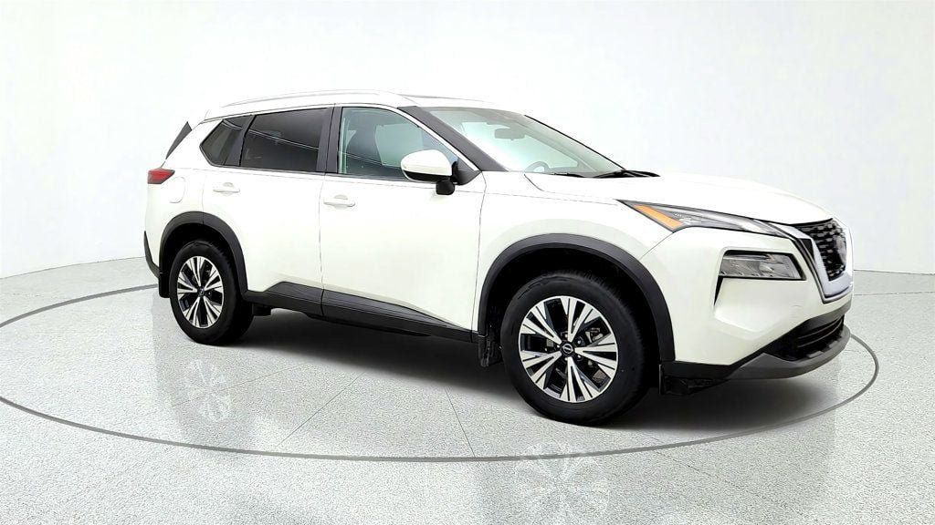 Used 2023 Nissan Rogue SV w/ SV Premium B Package FWD image 3