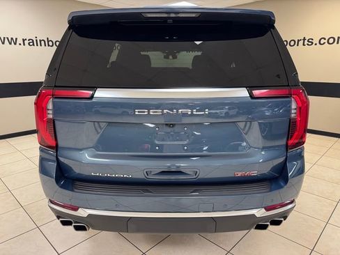 Used 2025 GMC Yukon Denali w/ LPO, Floor Liner Package AWD/4WD image 5