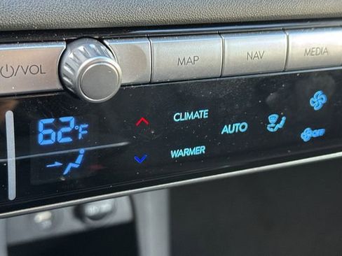 Used 2024 Hyundai Ioniq 5 SE image 29