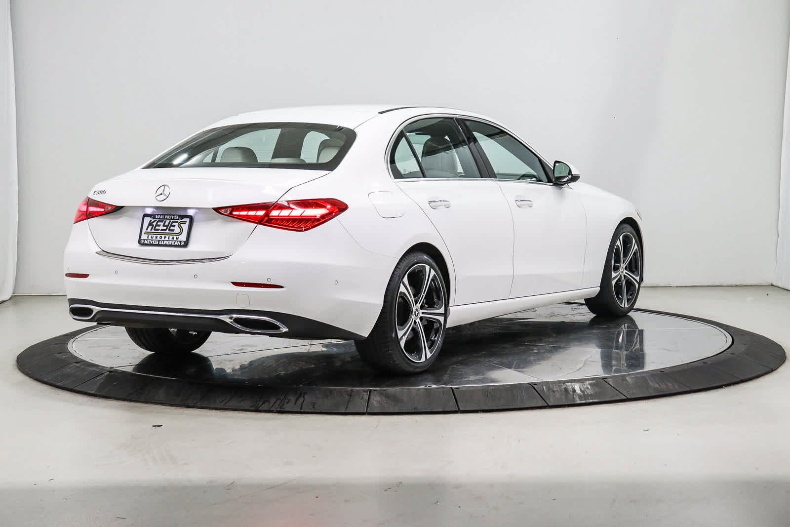 Certified 2024 Mercedes-Benz C 300 Sedan image 4